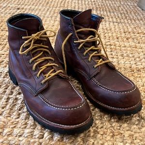 Redwing Boots Size 11. Brown full grain leather.  Vibram soles.
